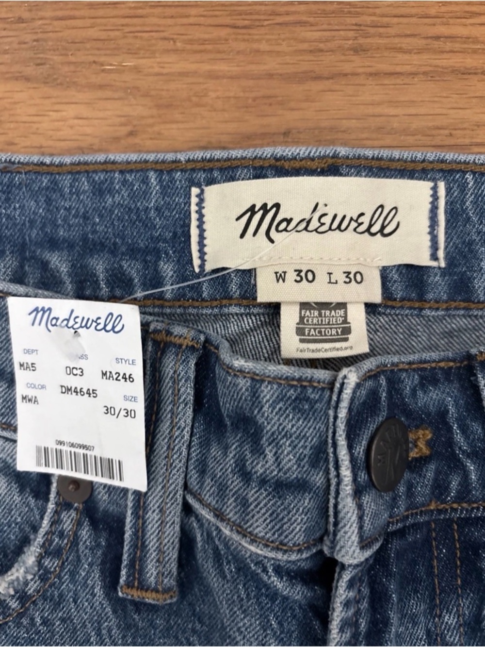 Madewell Slim Men’s Jeans in Medium Blue Wash - Picture 4 of 5